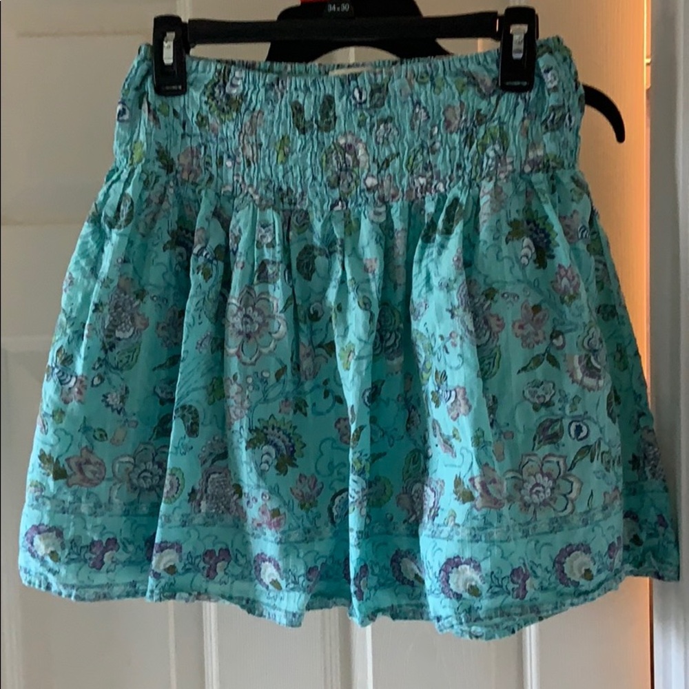 Women’s skirt. Size 10-12 large. Floral print